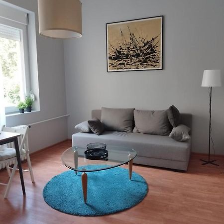 Eva Apartment โนวีซาด ภายนอก รูปภาพ